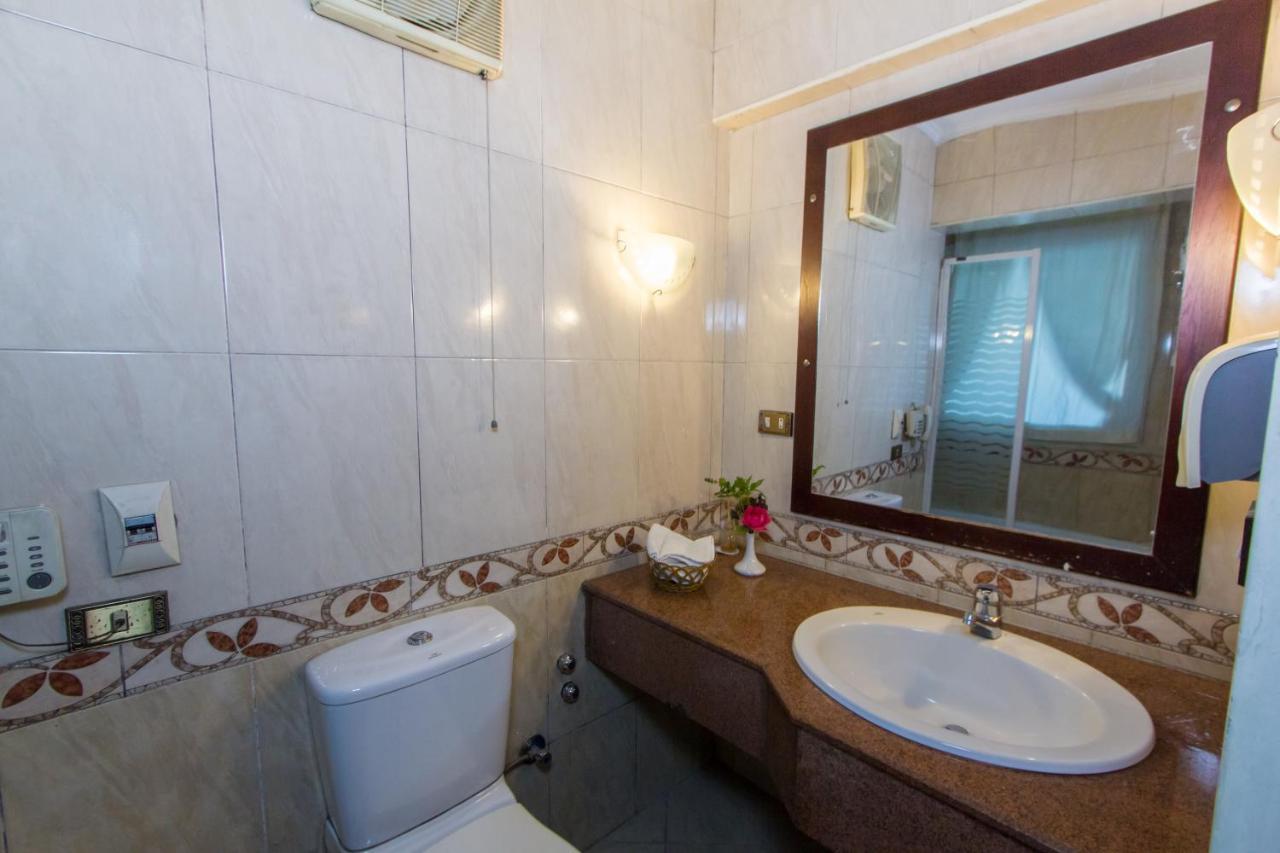 Philae Hotel Aswan Buitenkant foto