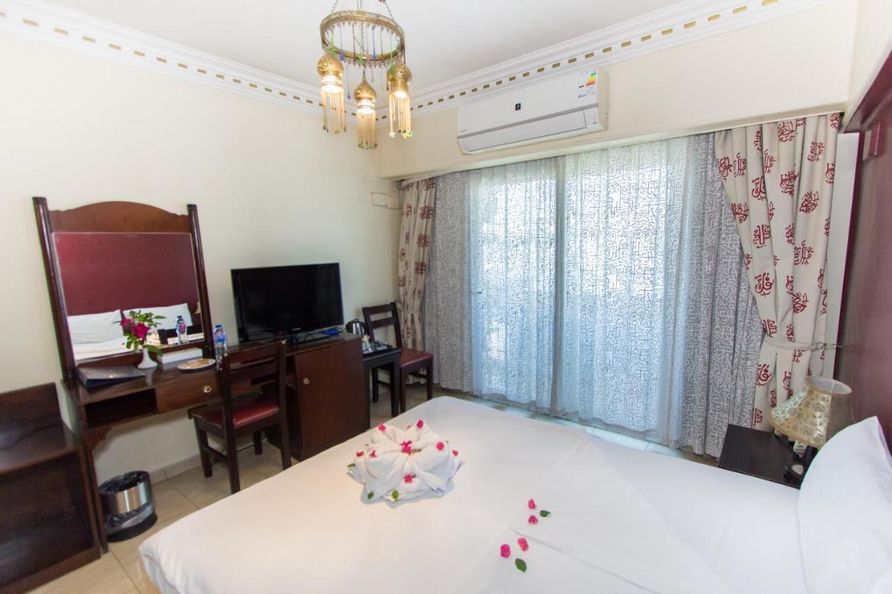 Philae Hotel Aswan Buitenkant foto
