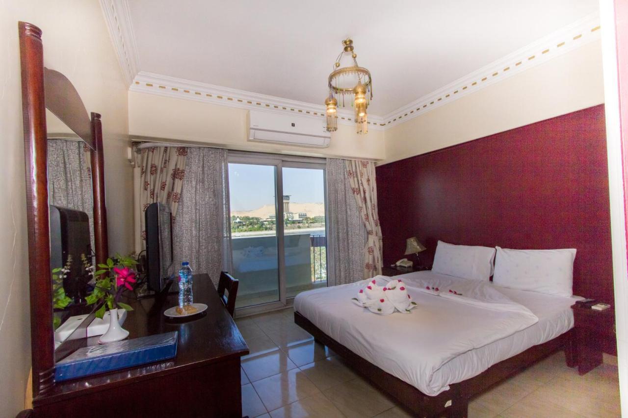 Philae Hotel Aswan Buitenkant foto