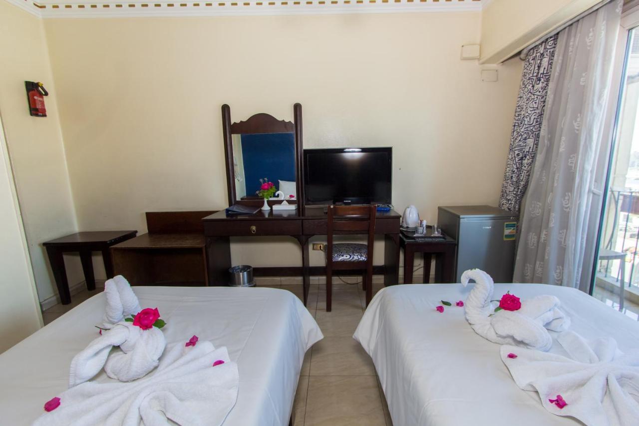 Philae Hotel Aswan Buitenkant foto