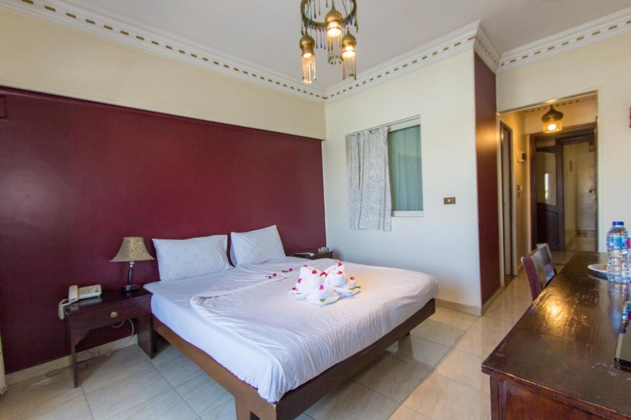 Philae Hotel Aswan Buitenkant foto